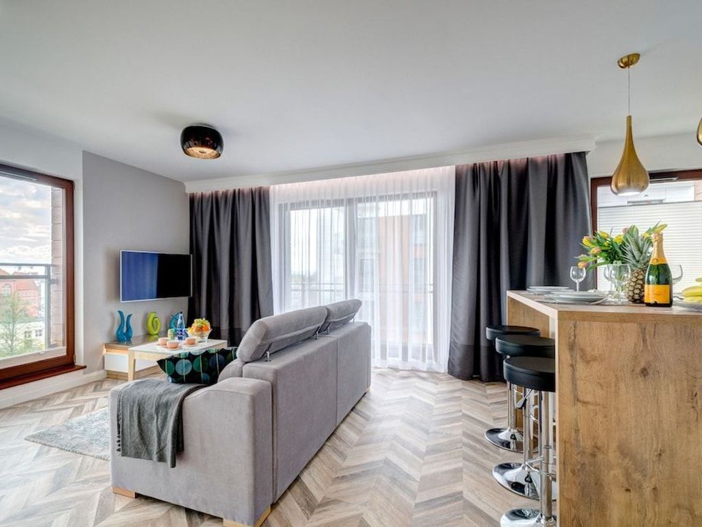 Live & Travel Apartments