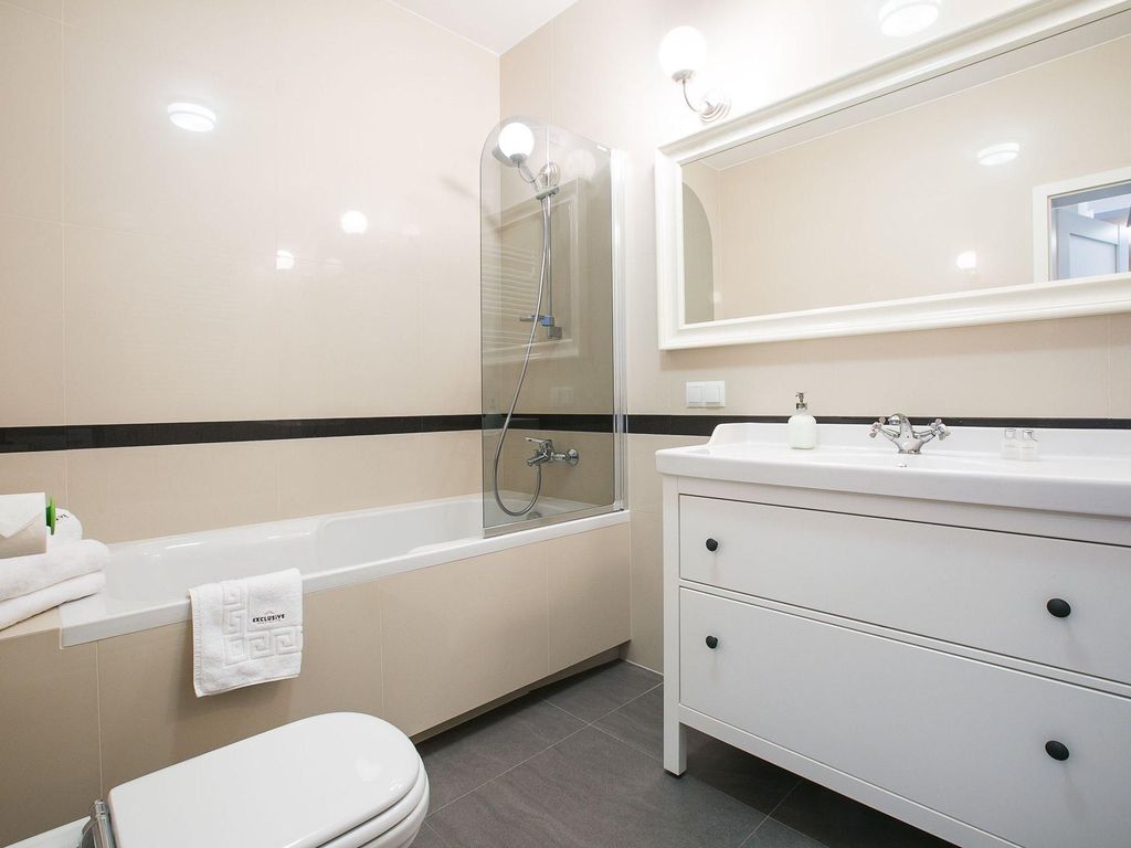City Lights Apartments - Topolowa 48