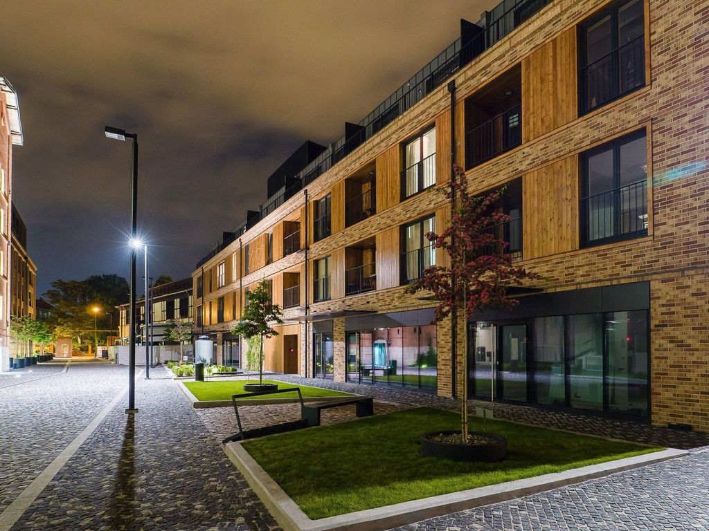 City Lights Apartments - Topolowa 48