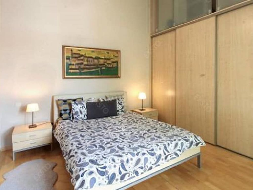 2 Bedroom Apartment near Town Hall