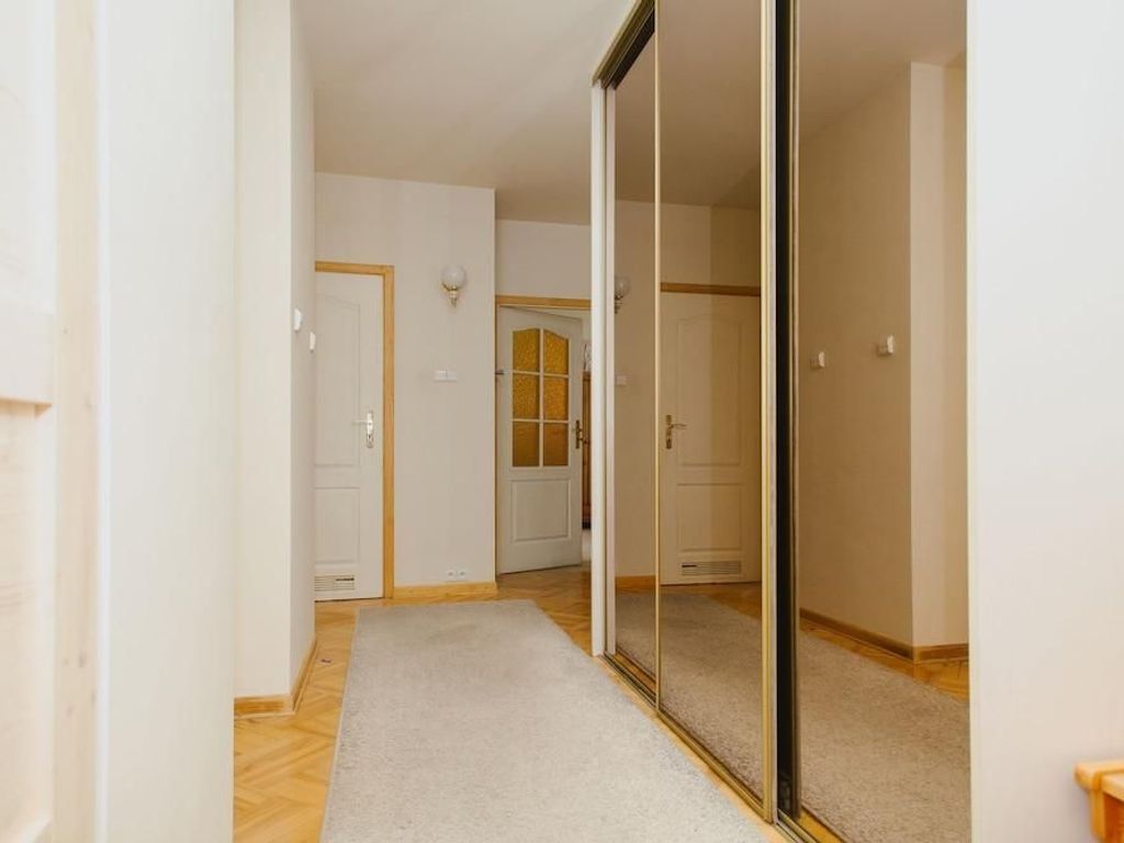 Lucka Rooms - My Sweet Lord B24.4