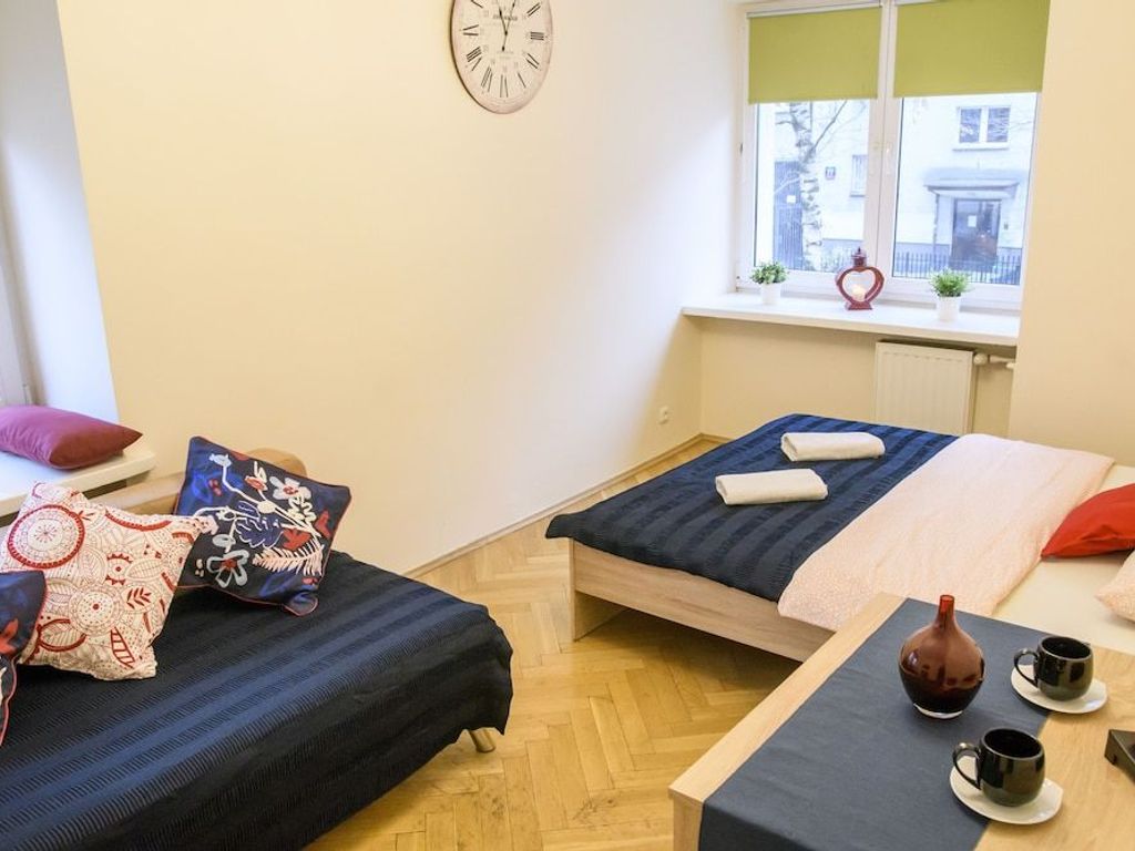 Golden Center Apartment