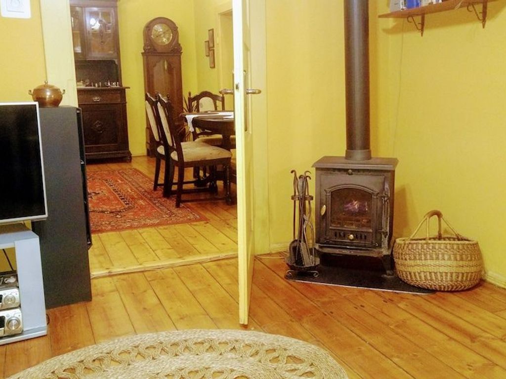 Apartment Under Cedar
