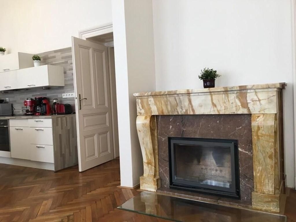 Old Town Square Corner Apartment