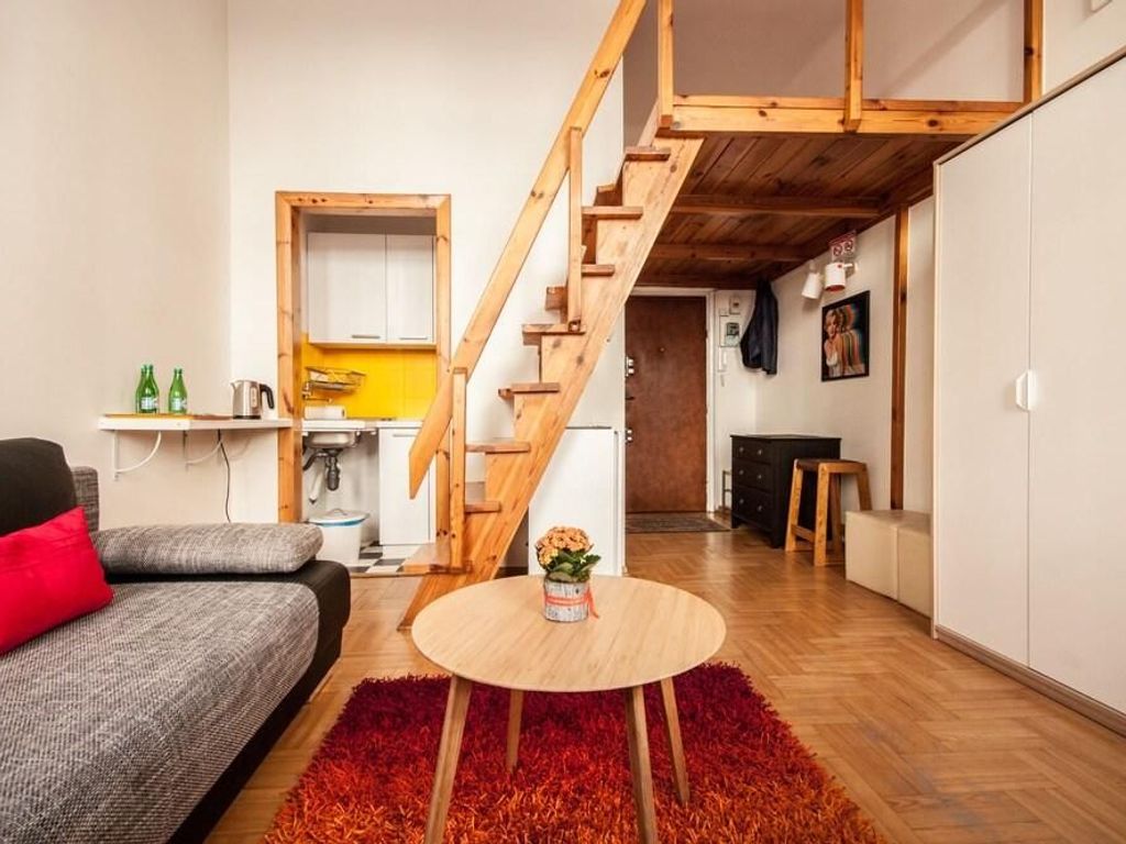 Elegant Apartment Royal Castle
