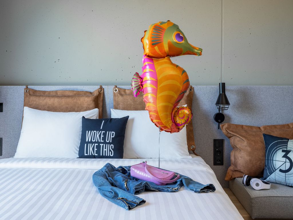 Moxy Simmern
