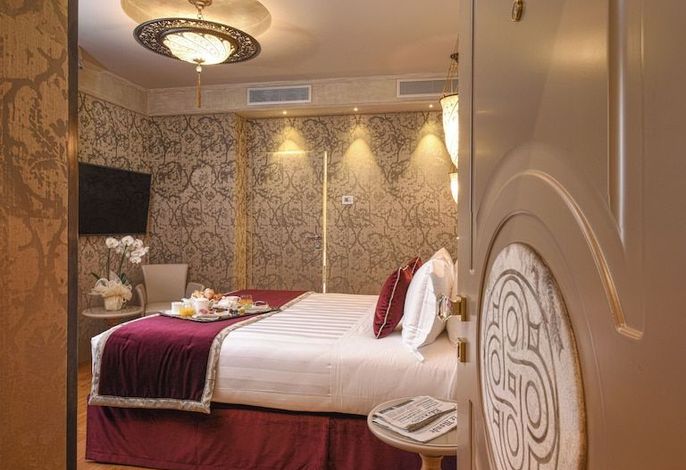 Santa Croce Boutique Hotel
