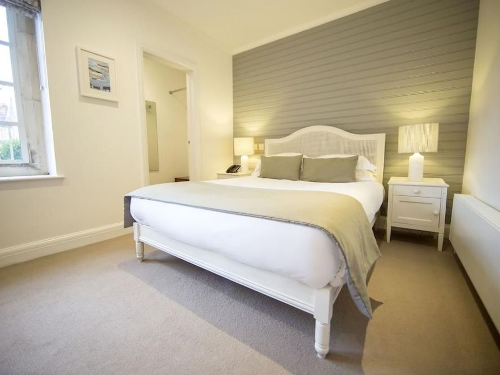 Holm House Hotel