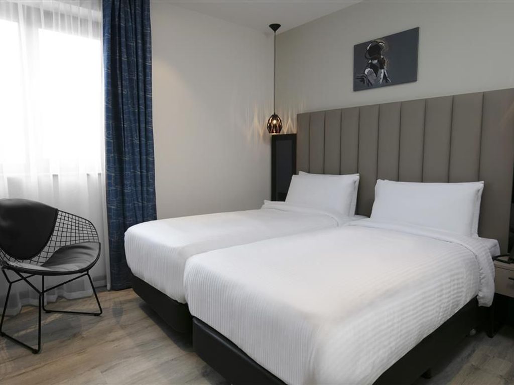 Spark by Hilton Luton