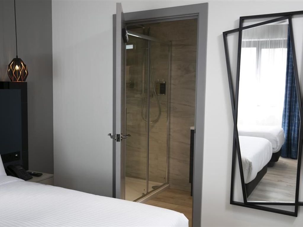 Spark by Hilton Luton