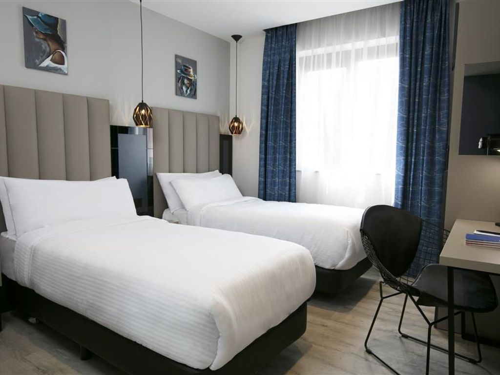 Spark by Hilton Luton