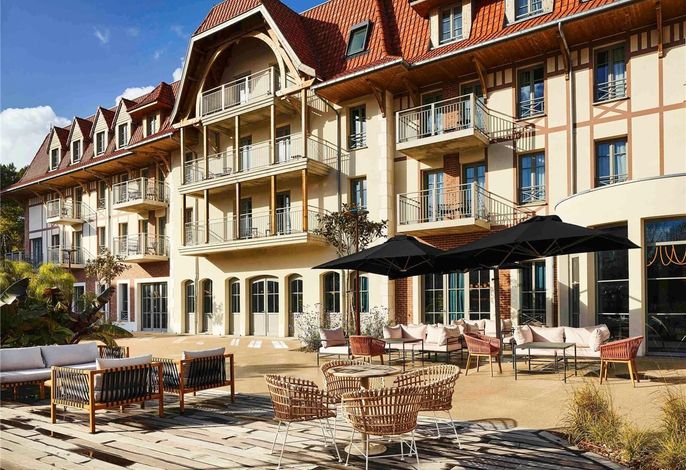 TRIBE Le Touquet