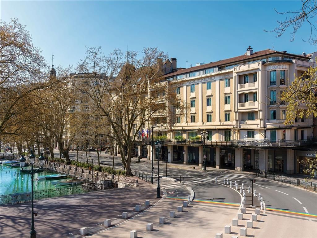 Le Splendid Hotel Lac d'Annecy - Handwritten Collection Handwritten Collection