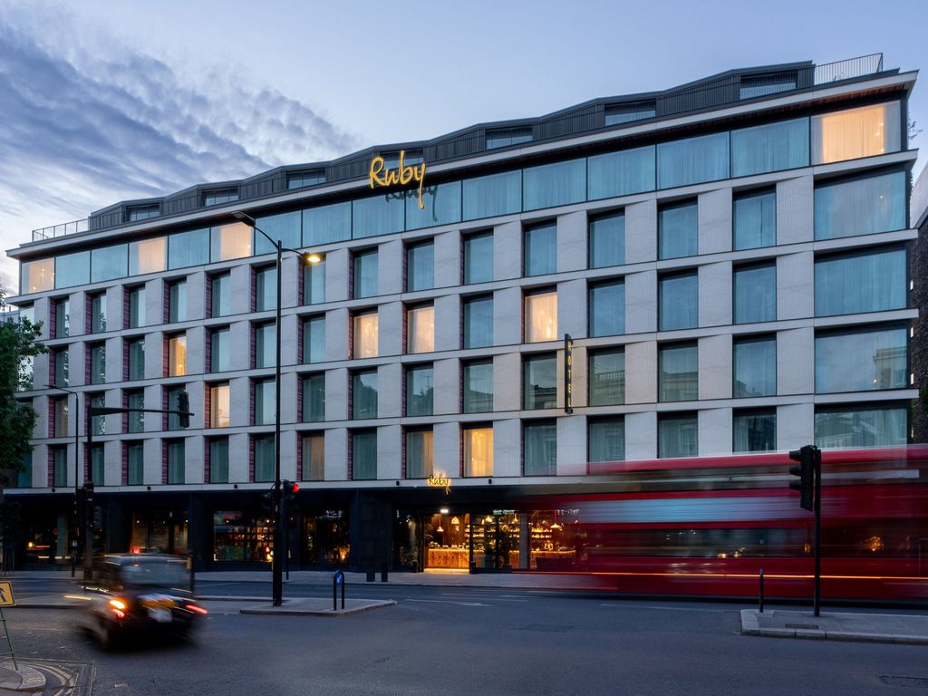 Ruby ZOE HOTEL LONDON by IHG