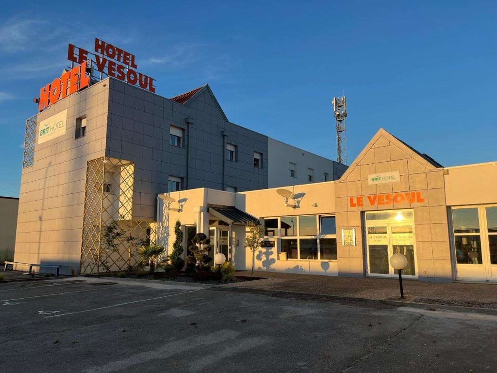BRIT HOTEL LE VESOUL