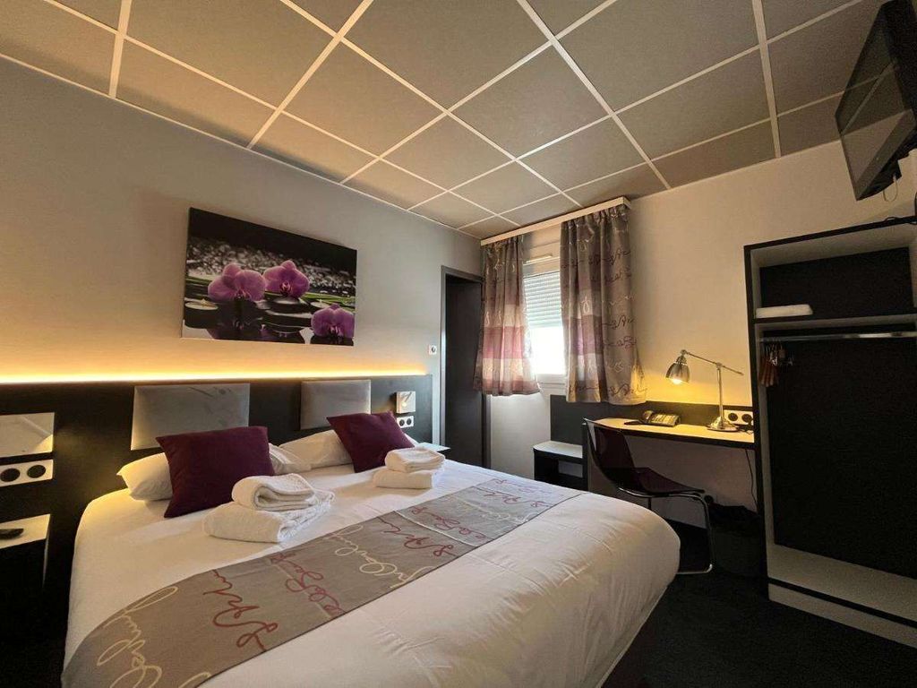 BRIT HOTEL LE VESOUL