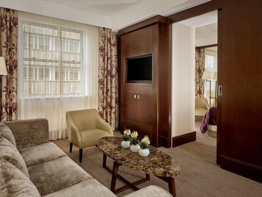 THE ST REGIS LONDON