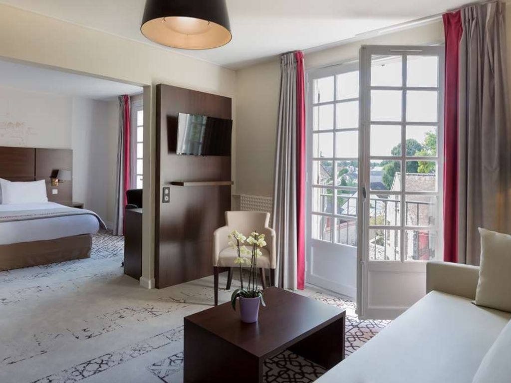 Best Western Blanche De Castille Dourdan