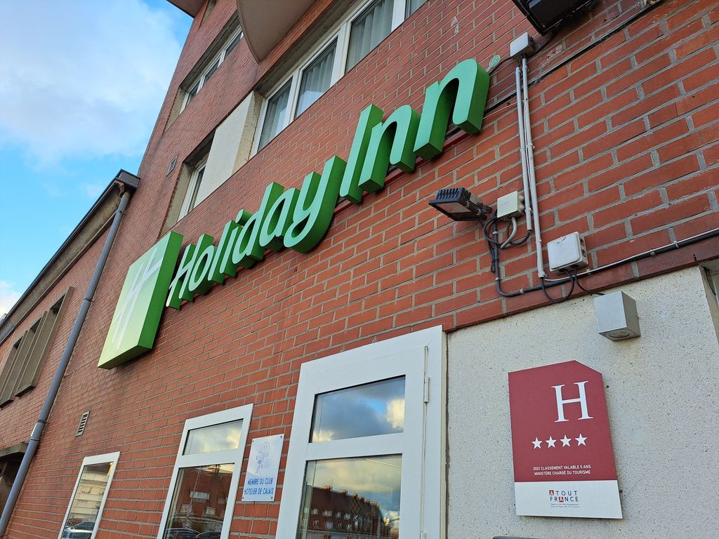 Holiday Inn CALAIS - CENTRE CAR FERRY by IHG