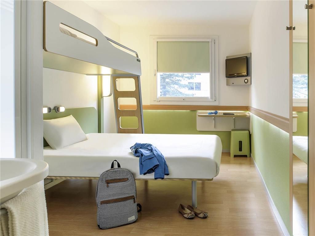 ibis budget Pau Est