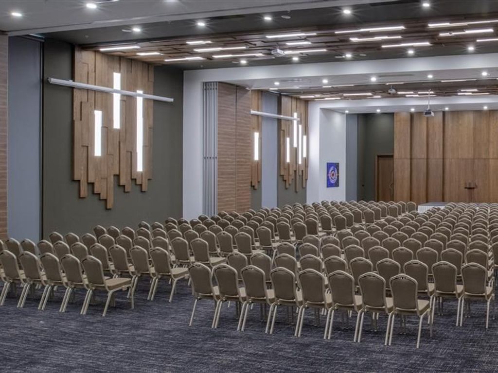 Manisa.26oubleTree by Hilton Manisa