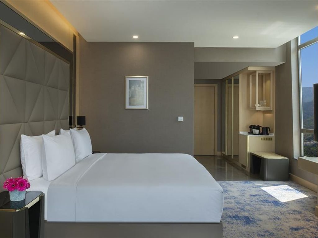 Manisa.26oubleTree by Hilton Manisa