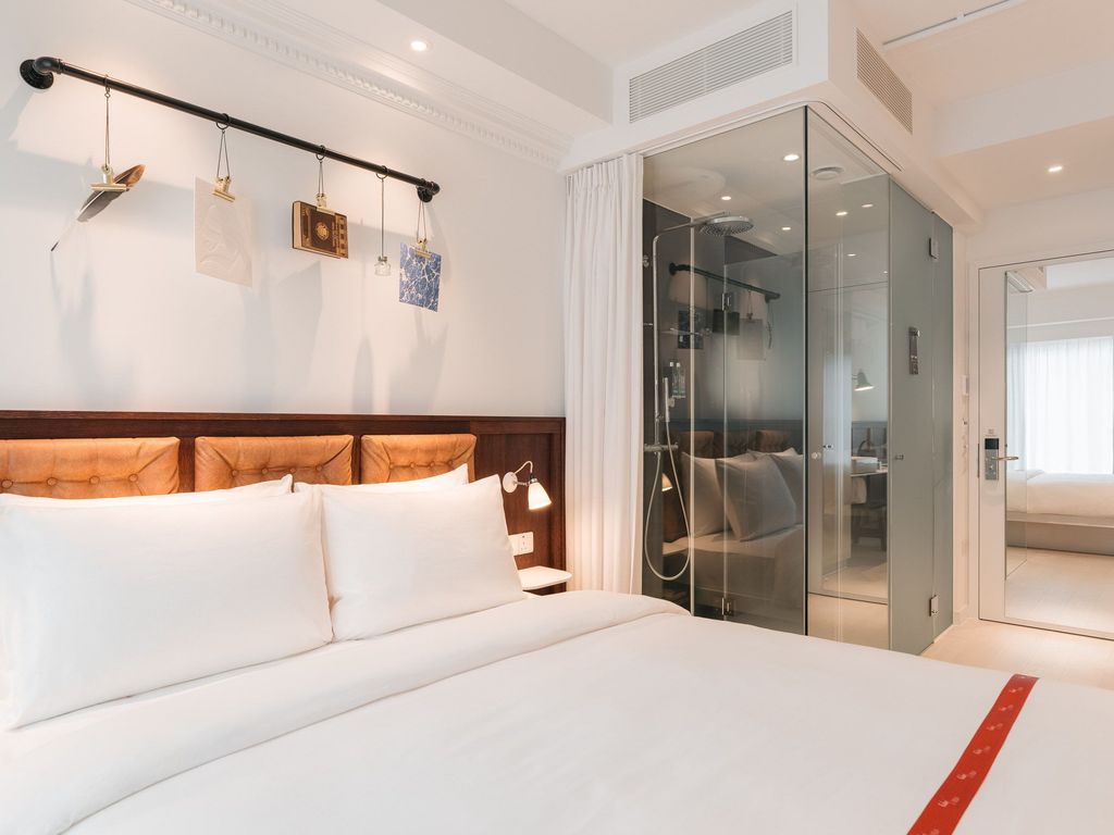 Ruby STELLA HOTEL LONDON by IHG