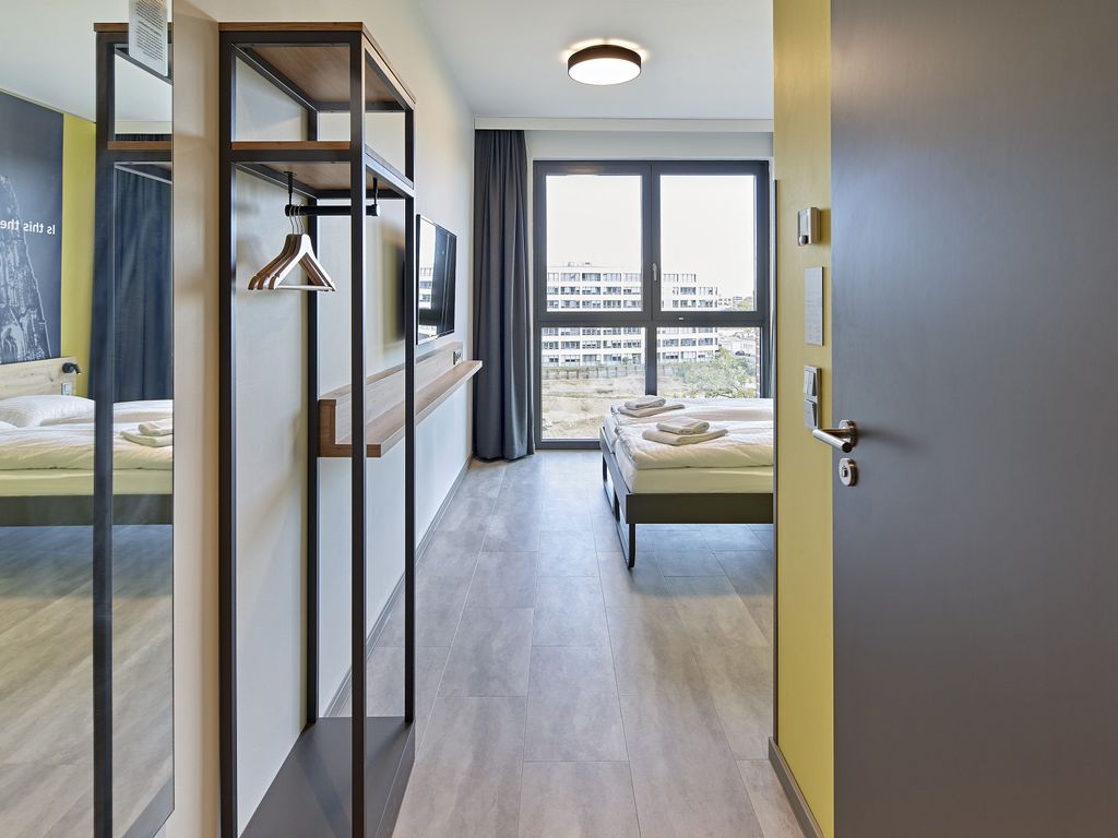 MEININGER Hotel Köln West