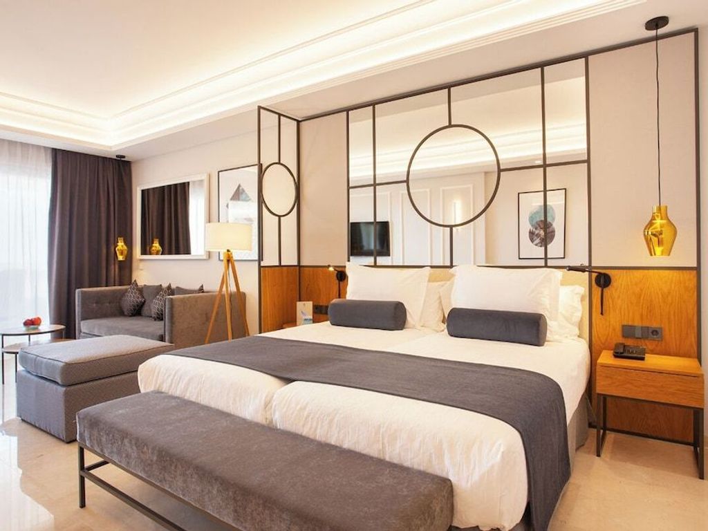 Grupotel Playa de Palma Suites & Spa