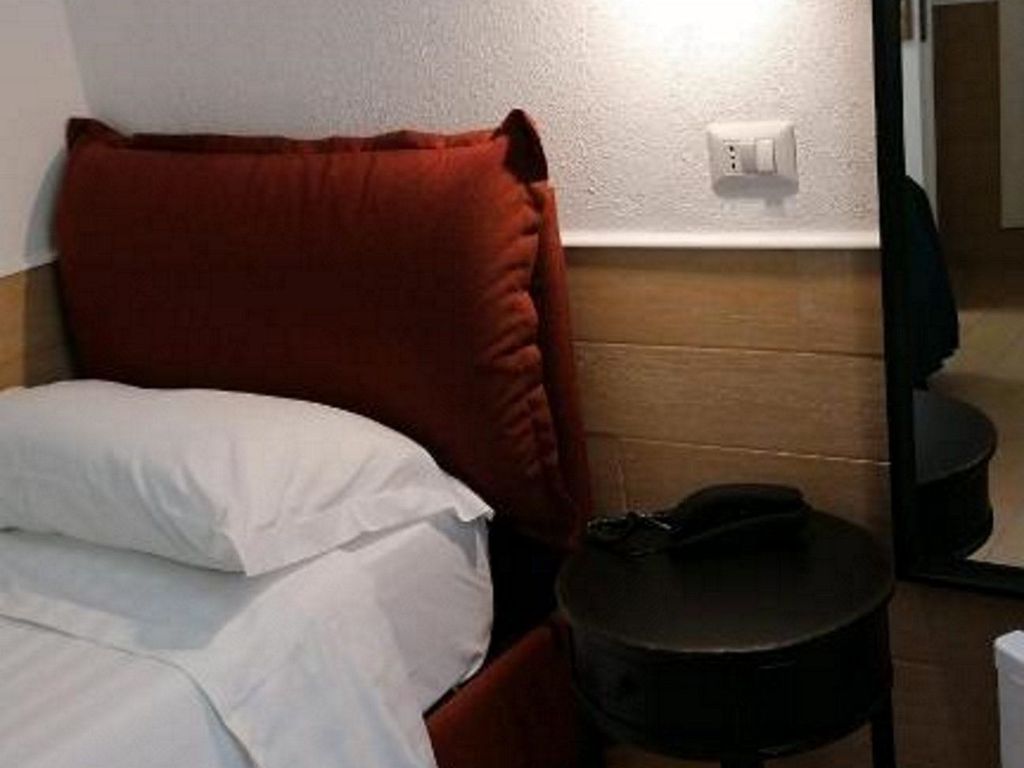 H22 Hotel