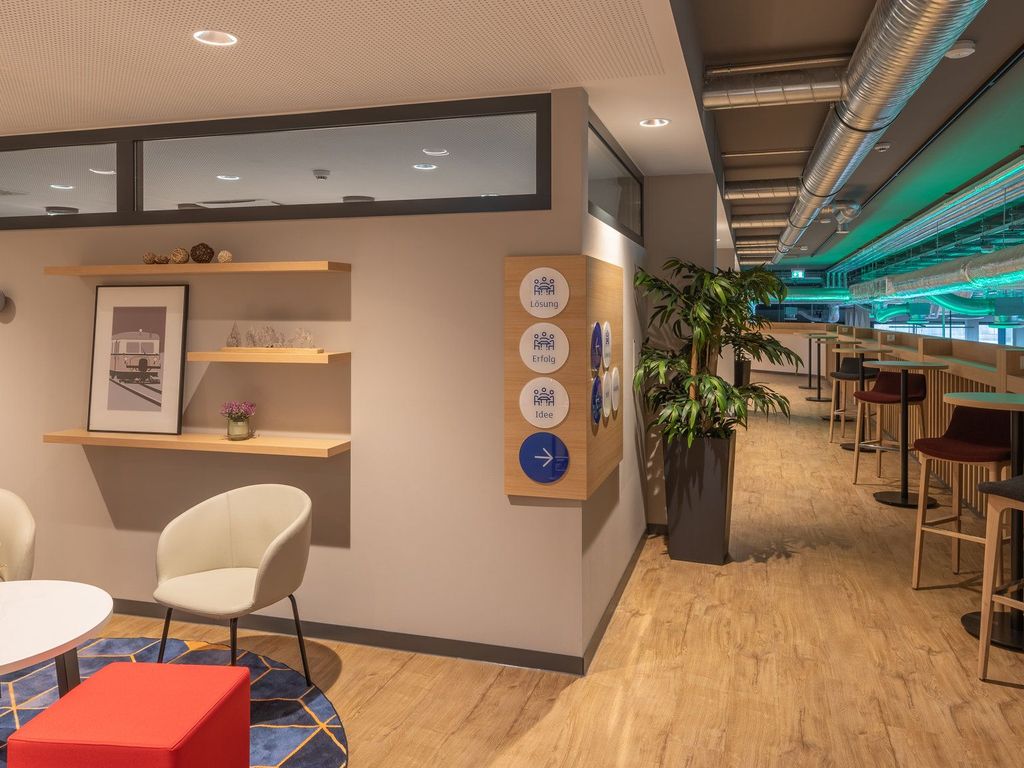 Holiday Inn Express HAMBURG SOUTH A7/AS42 by IHG