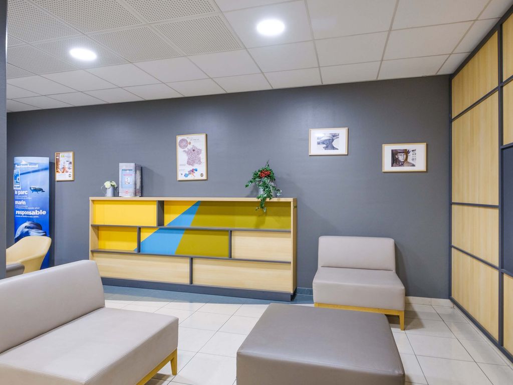 B&B HOTEL Villeneuve-Loubet Village