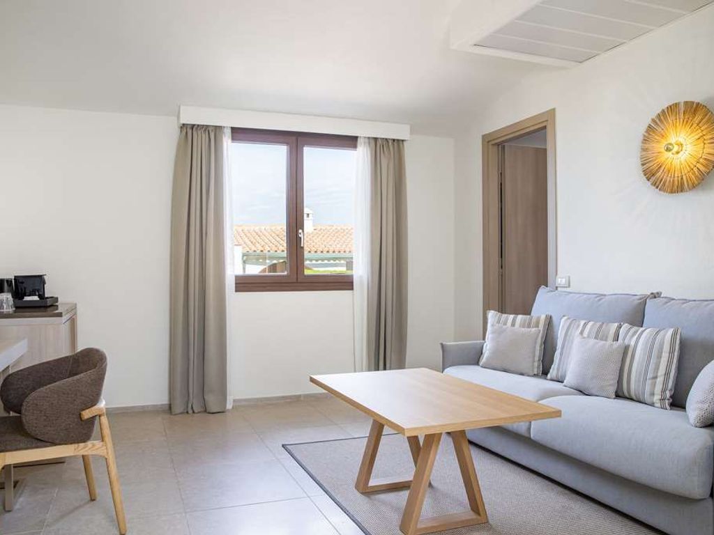 Mangia's Santa Teresa Sardinia Curio Collection by Hilton
