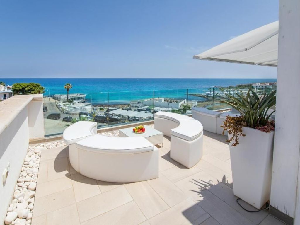 BIANCO RICCIO SUITE HOTEL