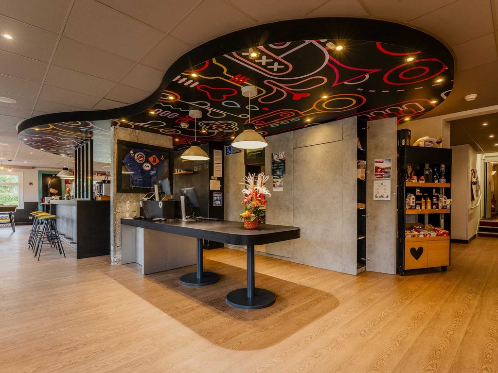 B&B HOTEL Lille Villeneuve d'Ascq Hôtel de Ville