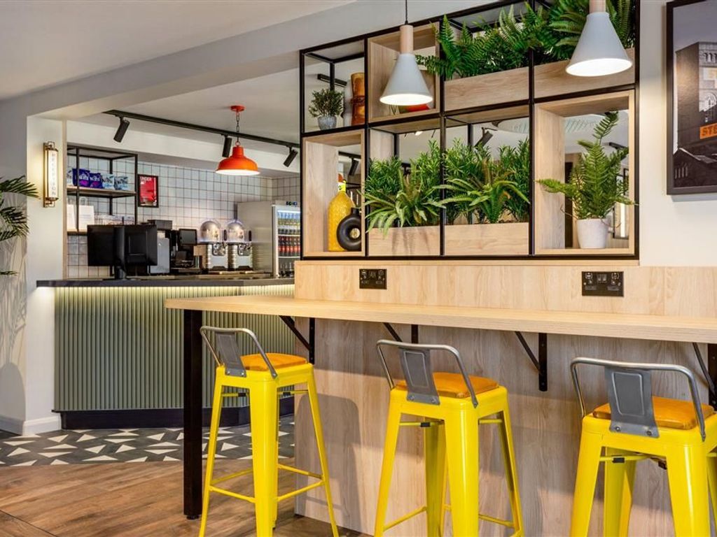 Super 8 by Wyndham Chester East