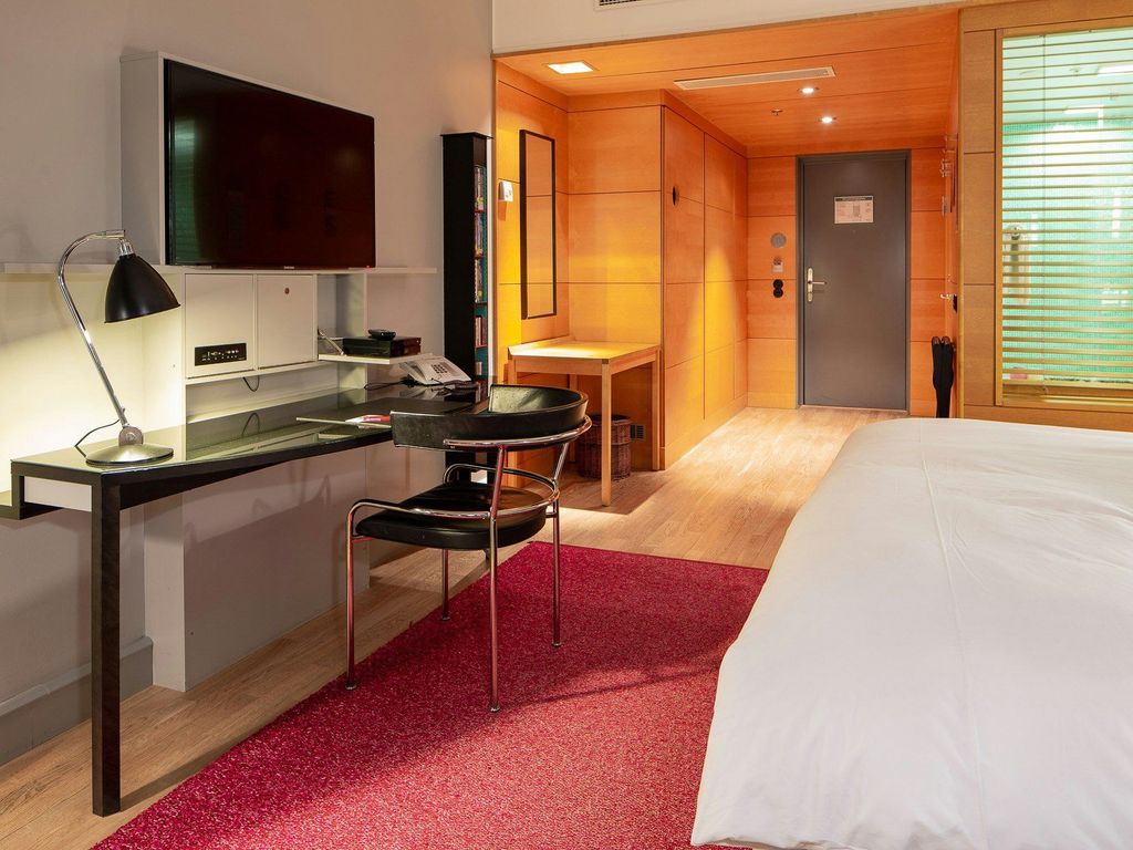HOTEL RIVAL
