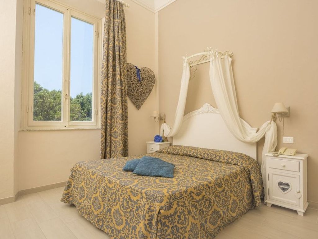 Grand Hotel Villa Parisi