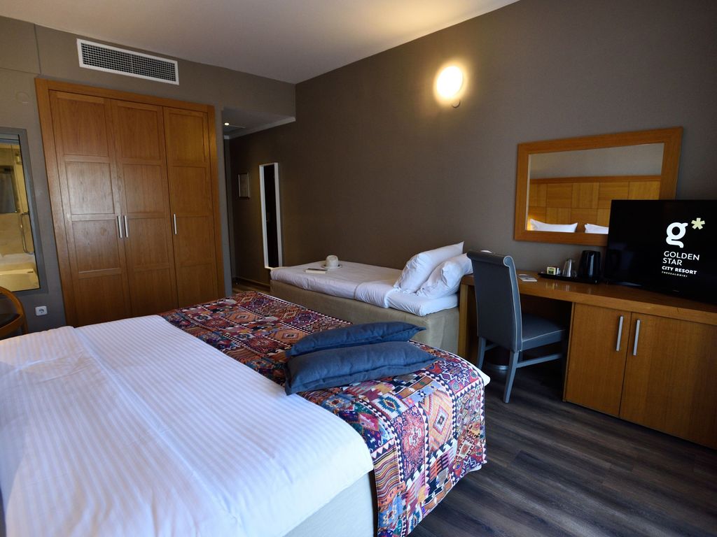 Golden Star City Resort