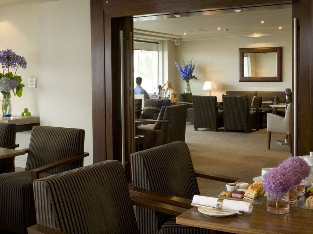 L Horizon Beach and Spa