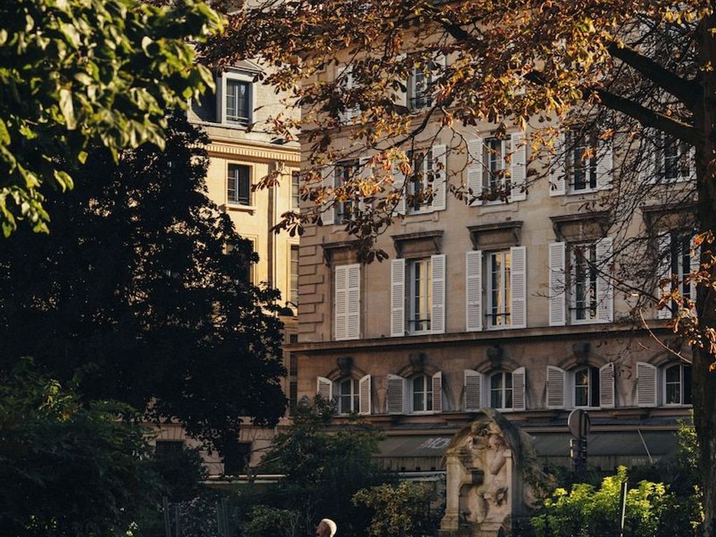 Hotel Bourgogne and Montana