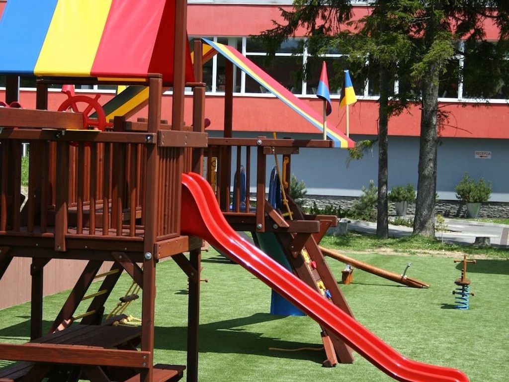 Atrium Hotel