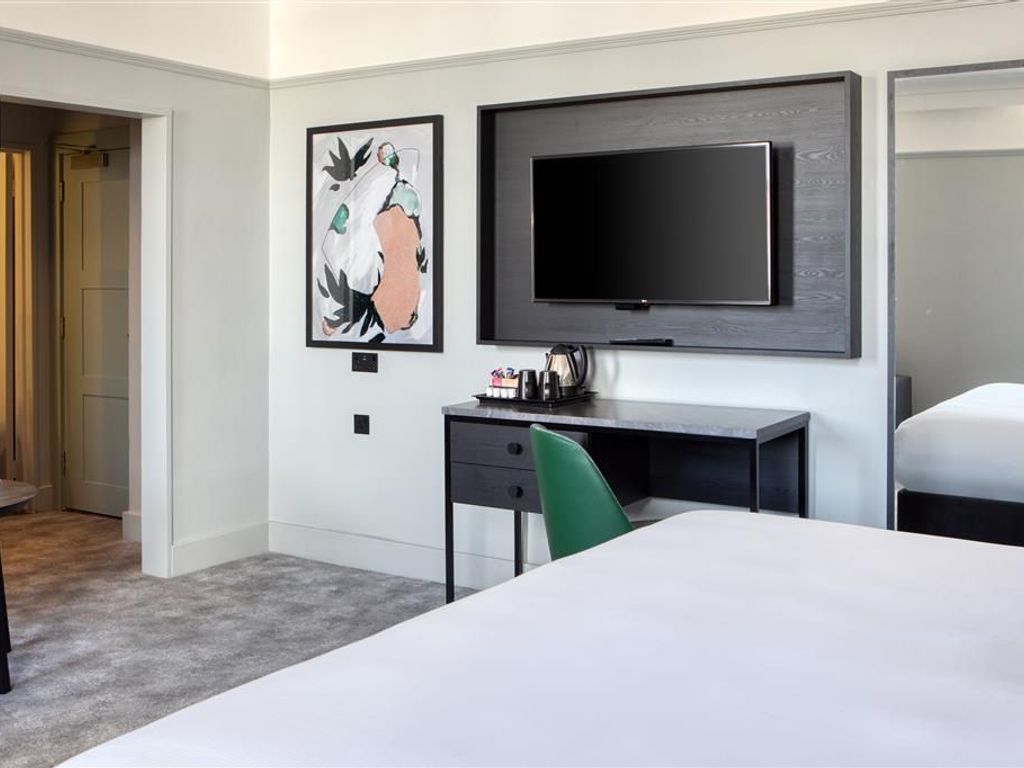 DoubleTree by Hilton Brighton Metropole