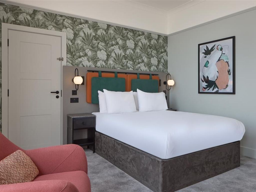 DoubleTree by Hilton Brighton Metropole
