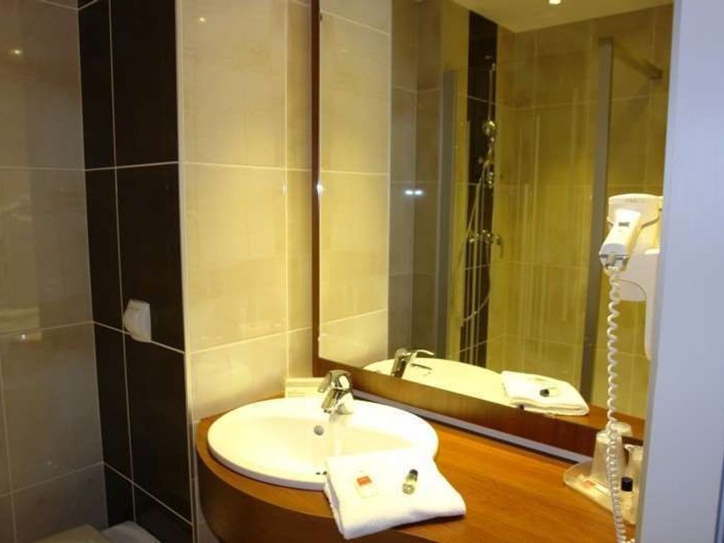 Brit Hotel Tours Sud – Le Cheops