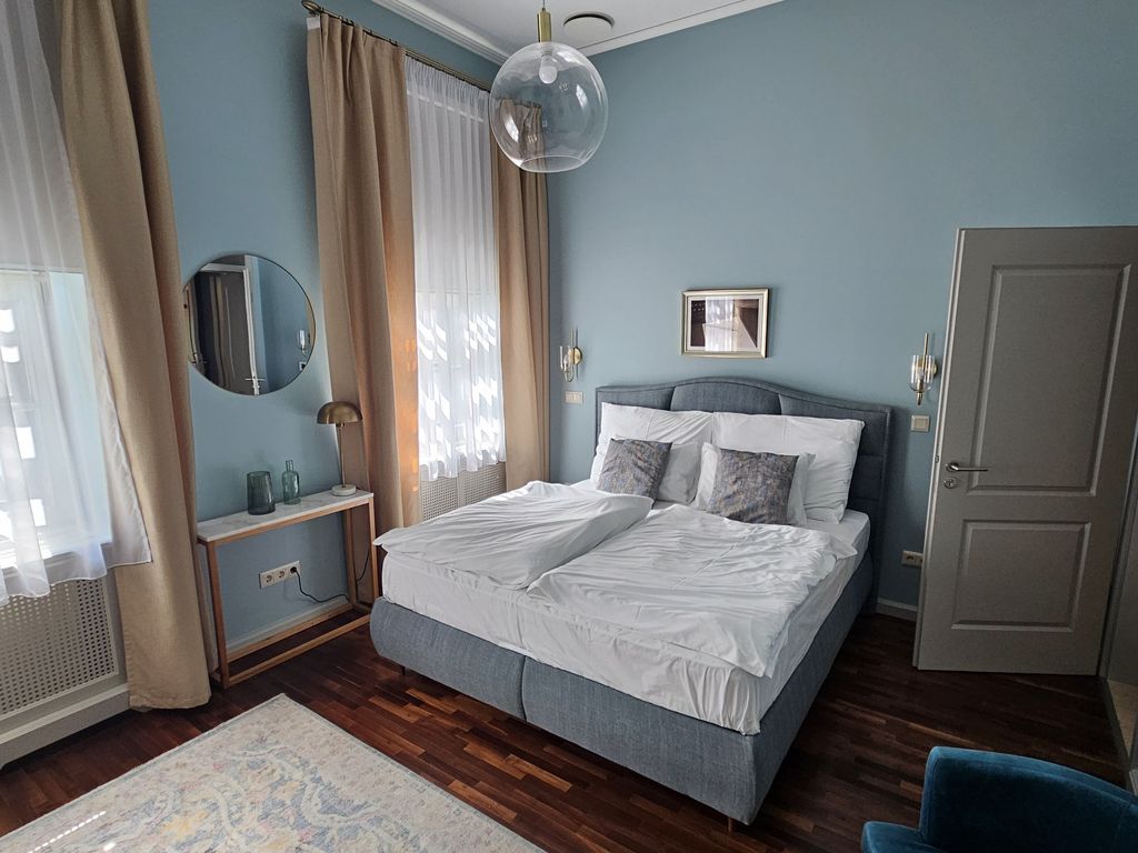 Room42