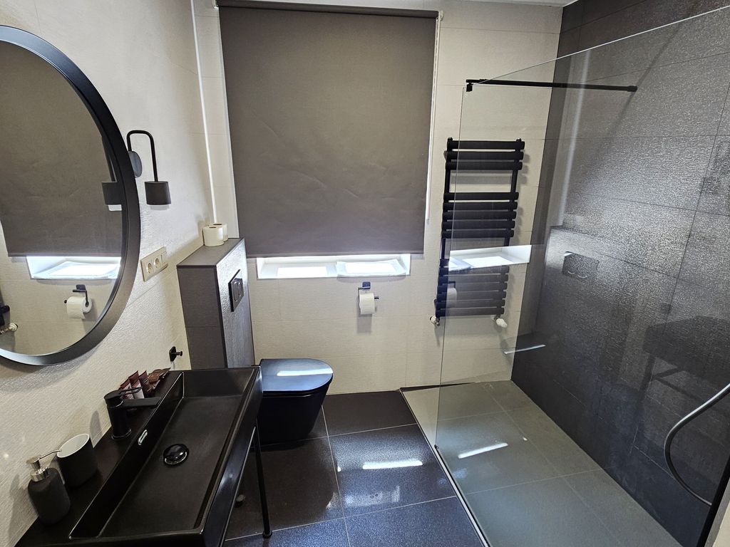 Room42