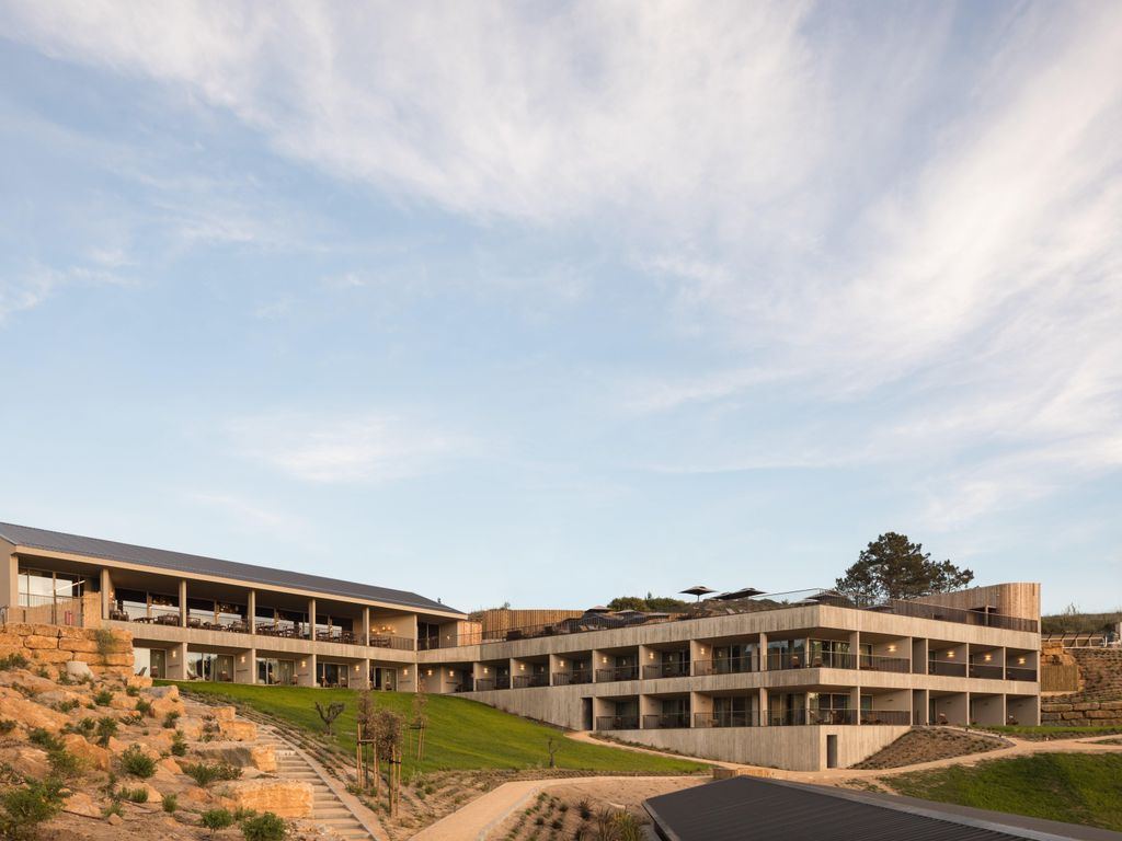 Immerso Hotel