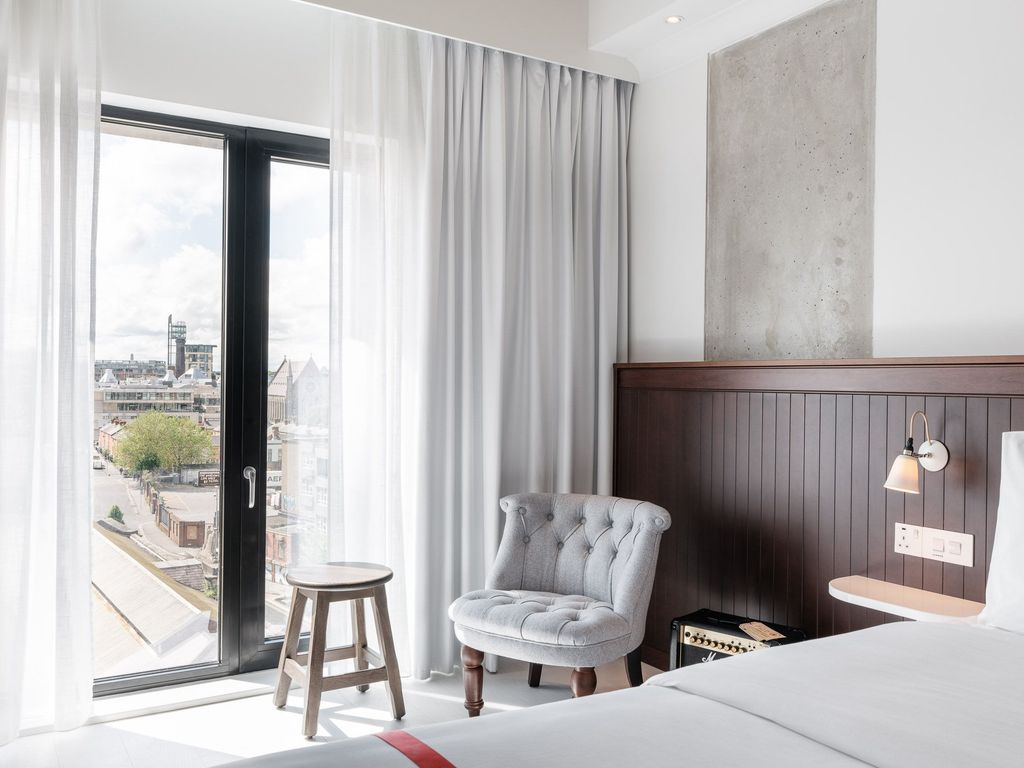 Ruby MOLLY HOTEL DUBLIN by IHG