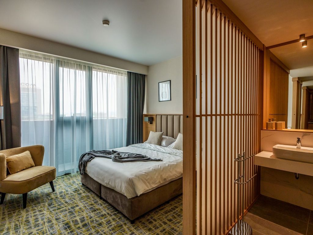 B1 City Hotel